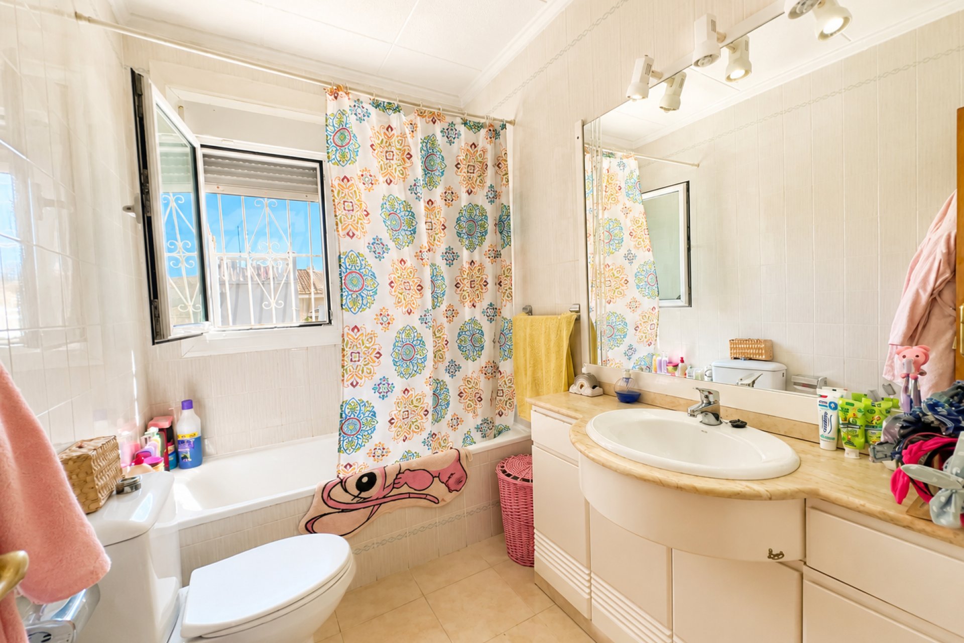Resale - Villa - Torrevieja - La Siesta