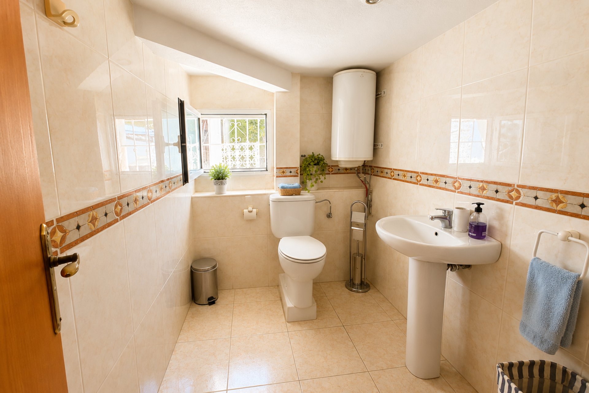 Resale - Villa - Torrevieja - La Siesta