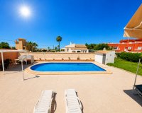 Resale - Villa - Torrevieja - La Siesta