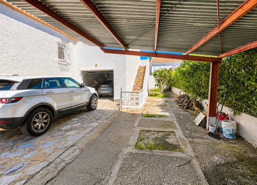 Resale - Villa - Torrevieja - La Siesta
