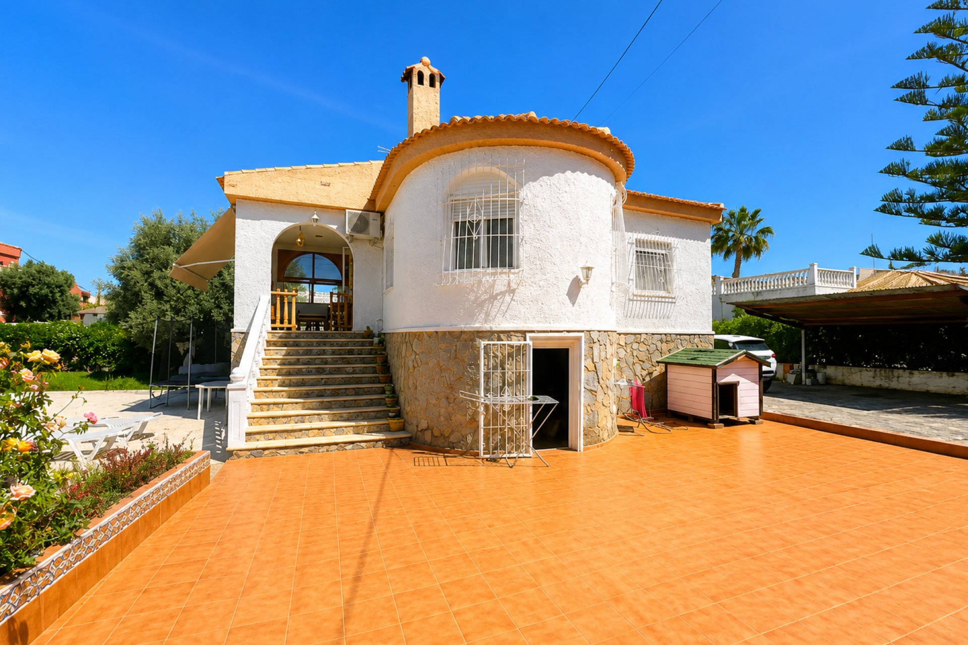 Resale - Villa - Torrevieja - La Siesta