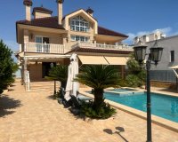 Resale - Villa - Torrevieja - La Veleta