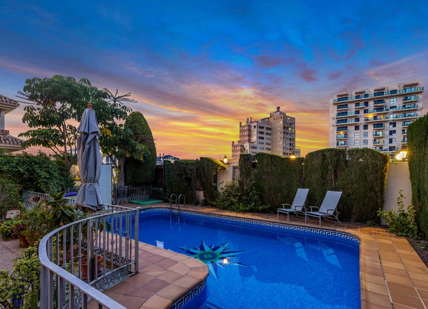 Resale - Villa - Torrevieja - La Veleta