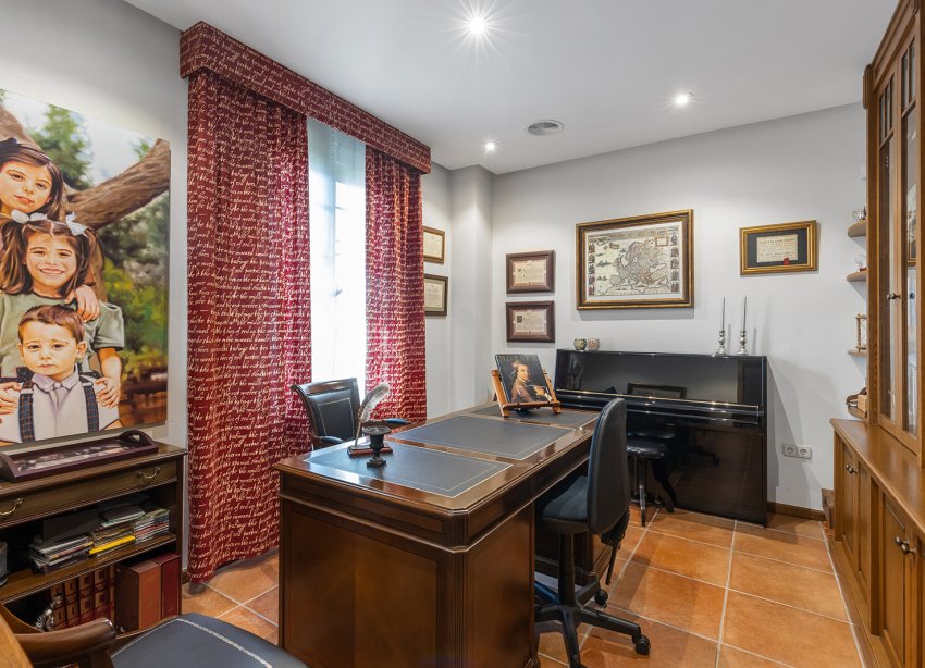 Resale - Villa - Torrevieja - La Veleta