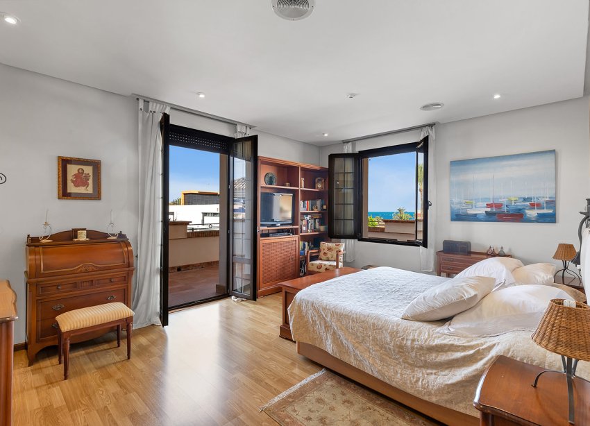 Resale - Villa - Torrevieja - La Veleta