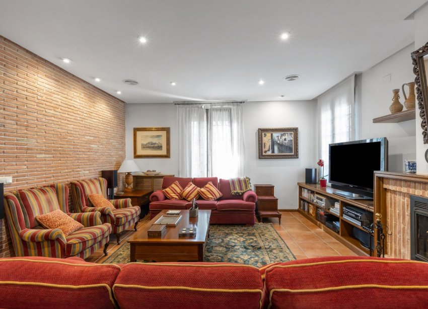 Resale - Villa - Torrevieja - La Veleta