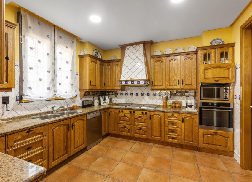 Resale - Villa - Torrevieja - La Veleta