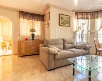 Resale - Villa - Torrevieja - Los altos