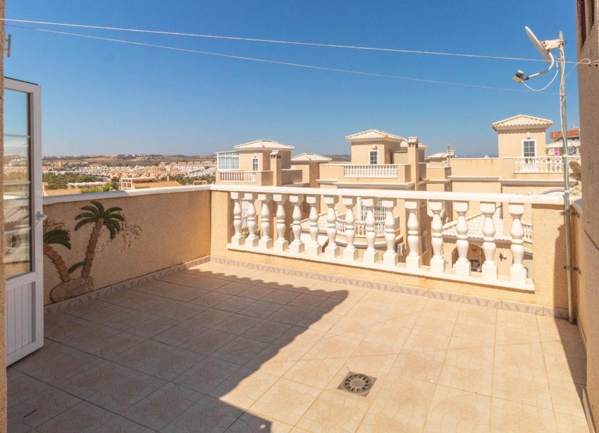 Resale - Villa - Torrevieja - Los altos