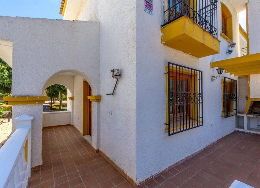 Resale - Villa - Torrevieja - Los altos