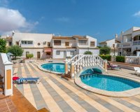 Resale - Villa - Torrevieja - Los altos