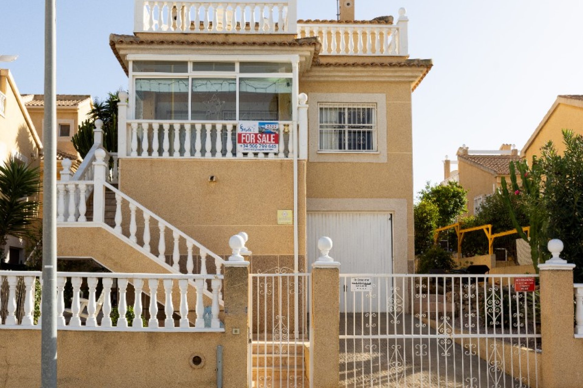 Resale - Villa - Torrevieja - Los Altos