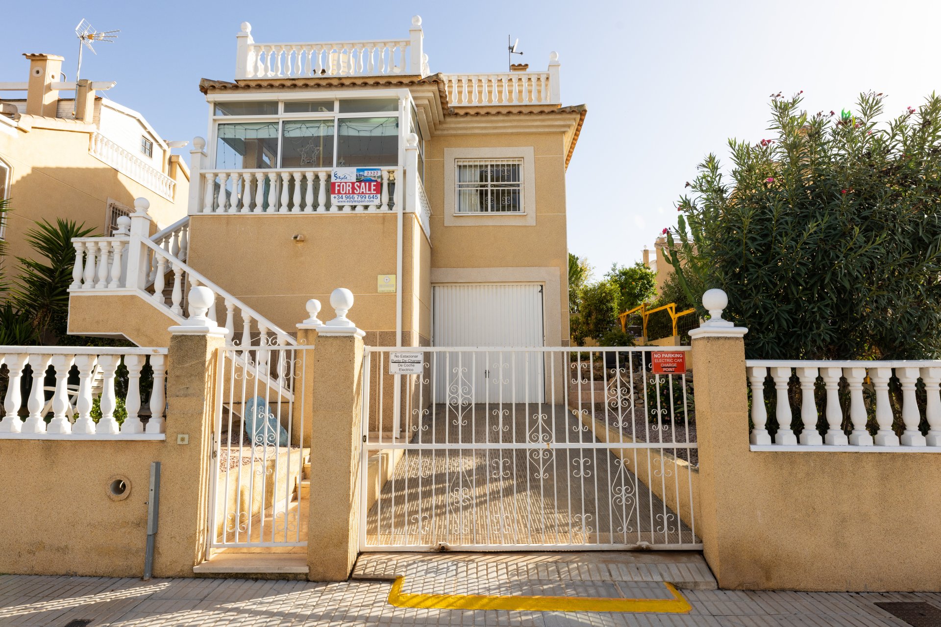 Resale - Villa - Torrevieja - Los Altos