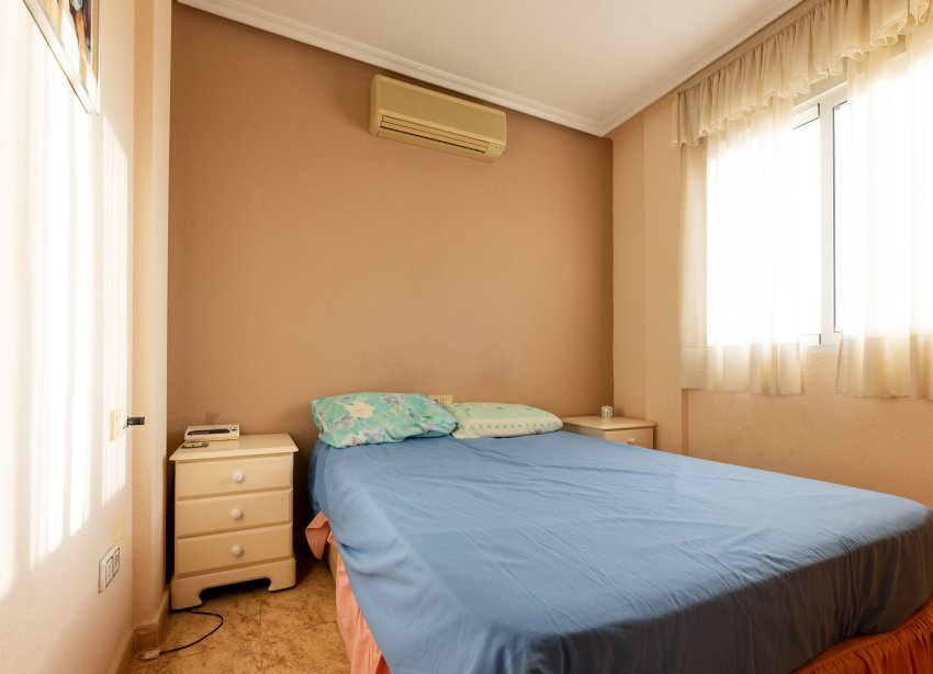 Resale - Villa - Torrevieja - Los Altos