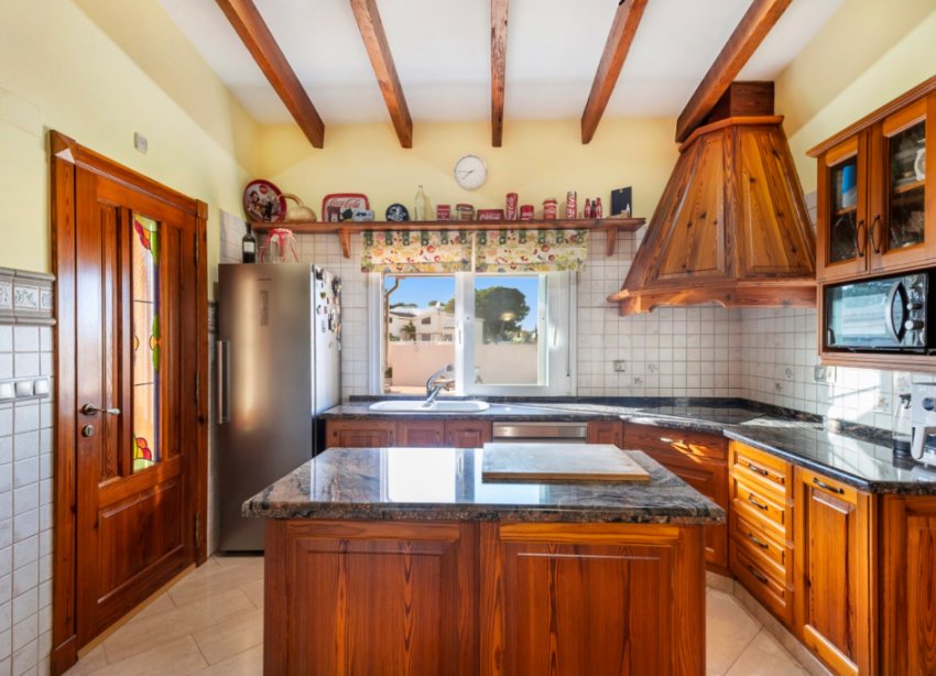 Resale - Villa - Torrevieja - Los Altos