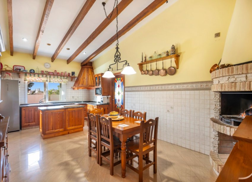 Resale - Villa - Torrevieja - Los Altos