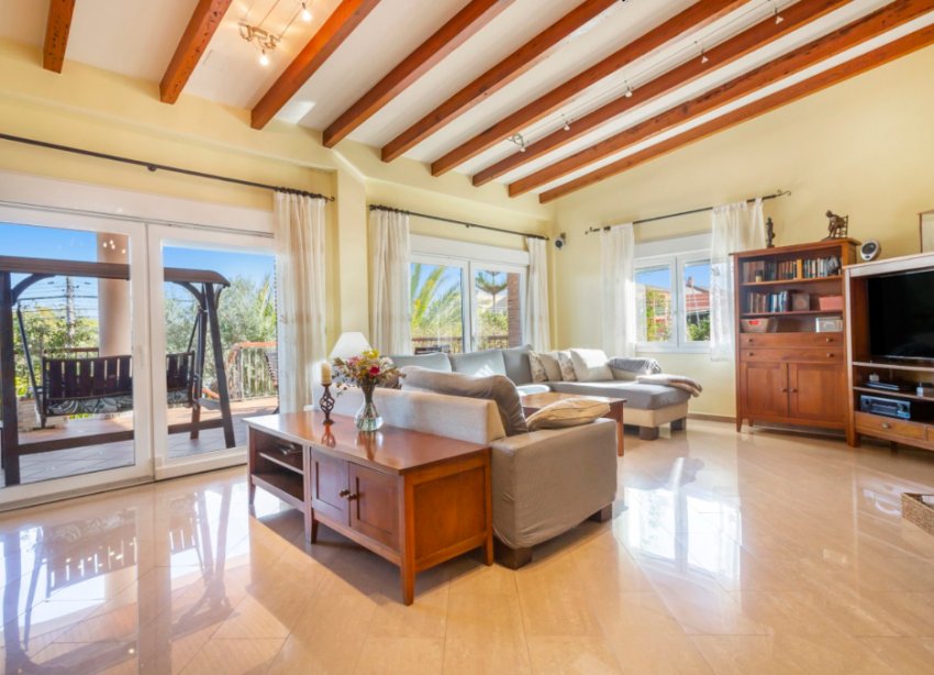 Resale - Villa - Torrevieja - Los Altos