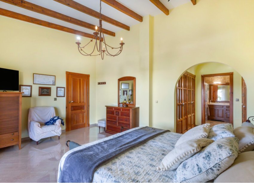 Resale - Villa - Torrevieja - Los Altos