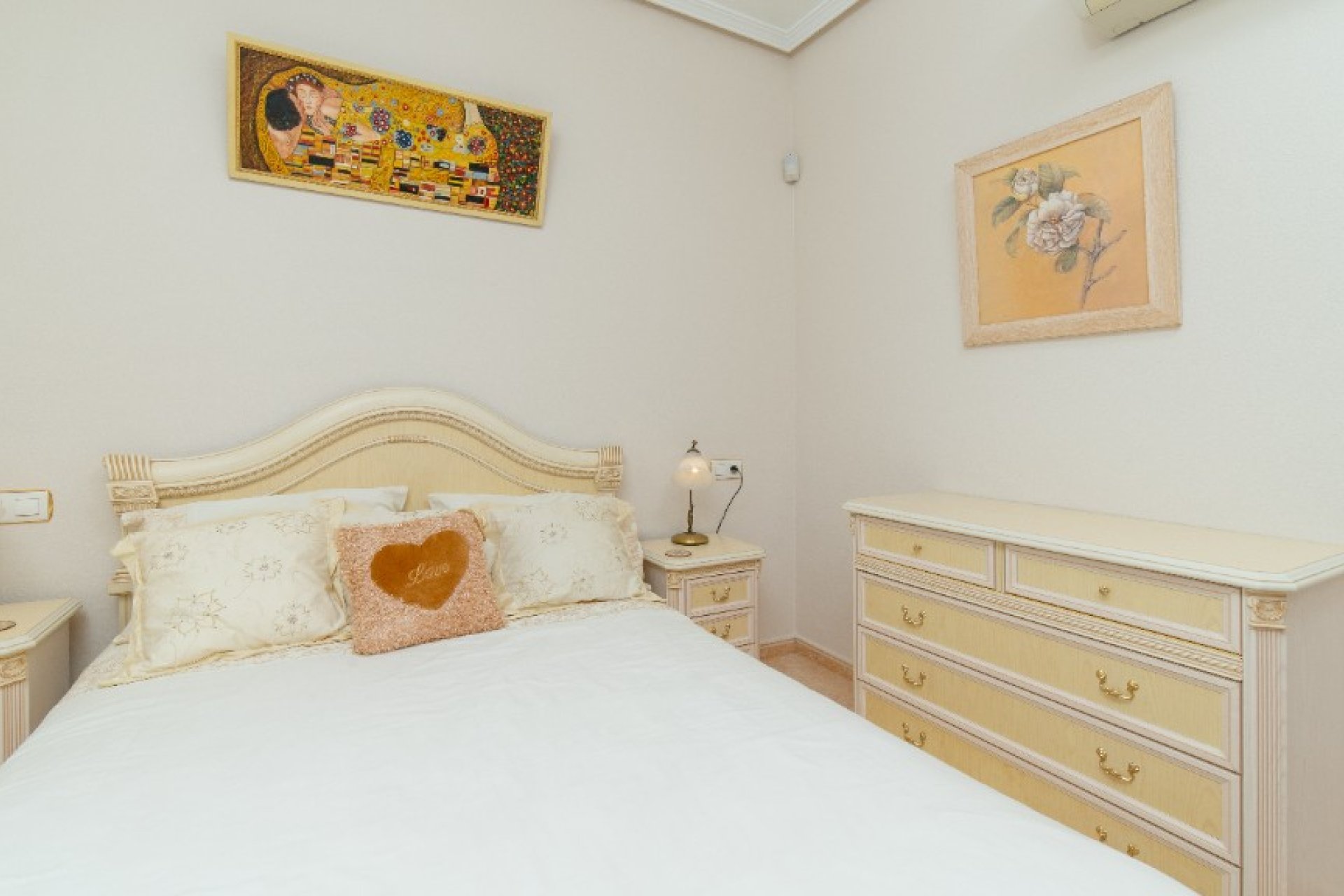 Resale - Villa - Torrevieja - Los Altos