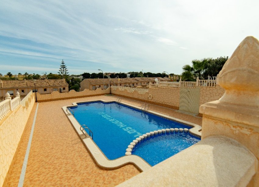 Resale - Villa - Torrevieja - Los Altos