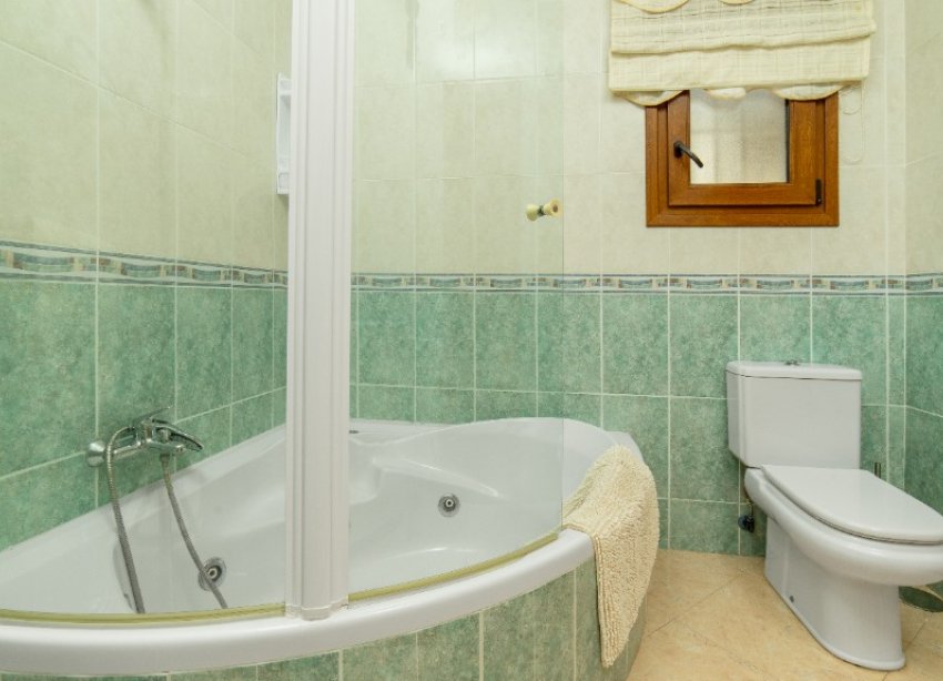 Resale - Villa - Torrevieja - Los Altos