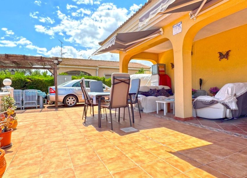 Resale - Villa - Torrevieja - Los Balcones - Los Altos del Edén