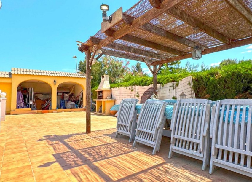 Resale - Villa - Torrevieja - Los Balcones - Los Altos del Edén