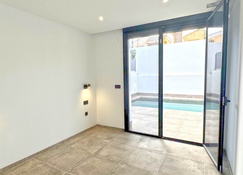 Resale - Villa - Torrevieja - Los Balcones - Los Altos del Edén