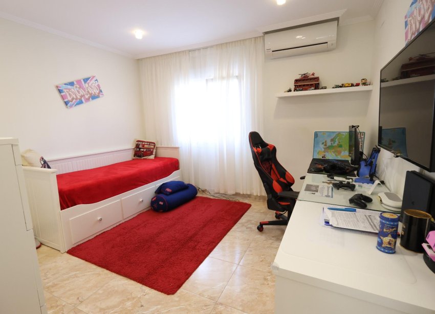 Resale - Villa - Torrevieja - Los Balcones - Los Altos del Edén