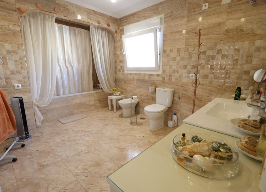 Resale - Villa - Torrevieja - Los Balcones - Los Altos del Edén