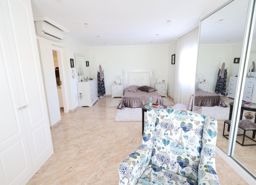 Resale - Villa - Torrevieja - Los Balcones - Los Altos del Edén