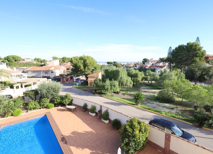 Resale - Villa - Torrevieja - Los Balcones - Los Altos del Edén