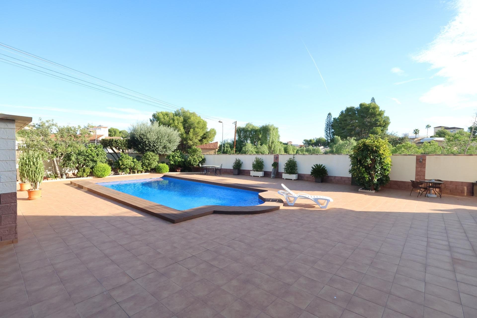 Resale - Villa - Torrevieja - Los Balcones - Los Altos del Edén