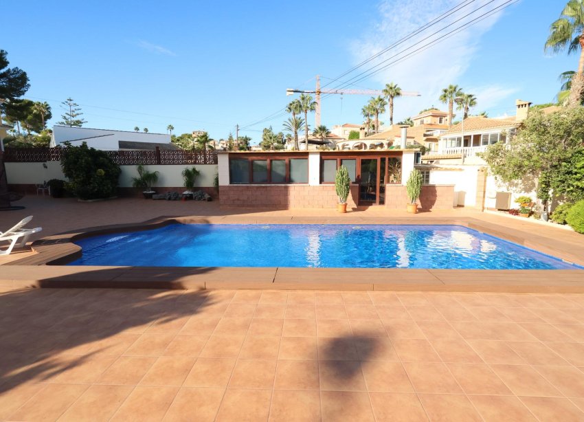 Resale - Villa - Torrevieja - Los Balcones - Los Altos del Edén