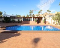 Resale - Villa - Torrevieja - Los Balcones - Los Altos del Edén