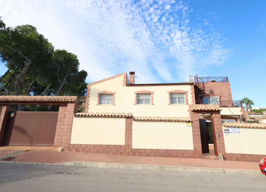 Resale - Villa - Torrevieja - Los Balcones - Los Altos del Edén