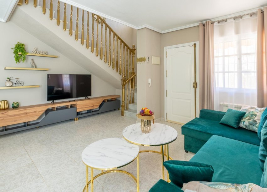 Resale - Villa - Torrevieja - Los Balcones - Los Altos del Edén