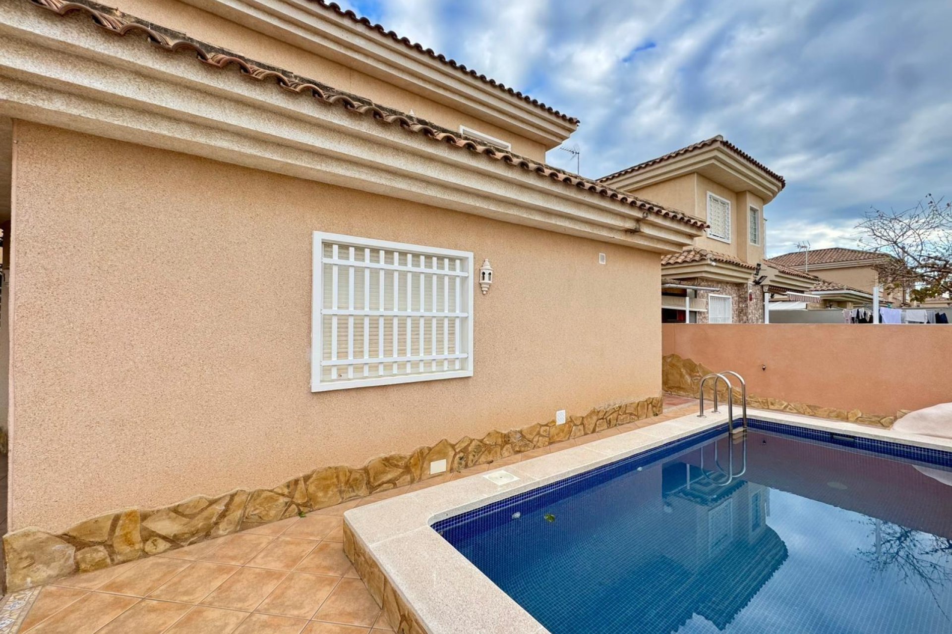 Resale - Villa - Torrevieja - Los Balcones - Los Altos del Edén