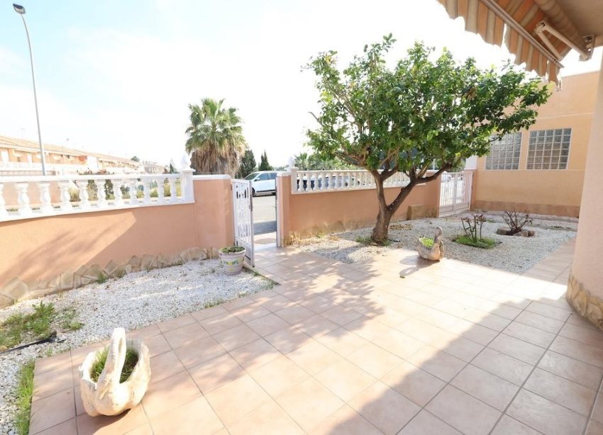 Resale - Villa - Torrevieja - Los Balcones - Los Altos del Edén