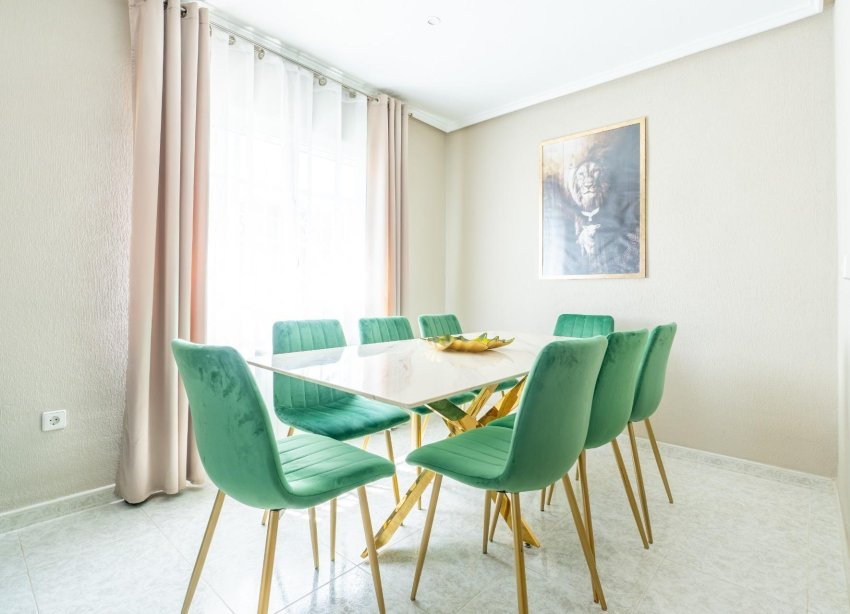 Resale - Villa - Torrevieja - Los Balcones - Los Altos del Edén