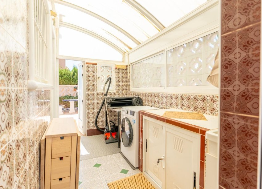 Resale - Villa - Torrevieja - Los Balcones - Los Altos del Edén