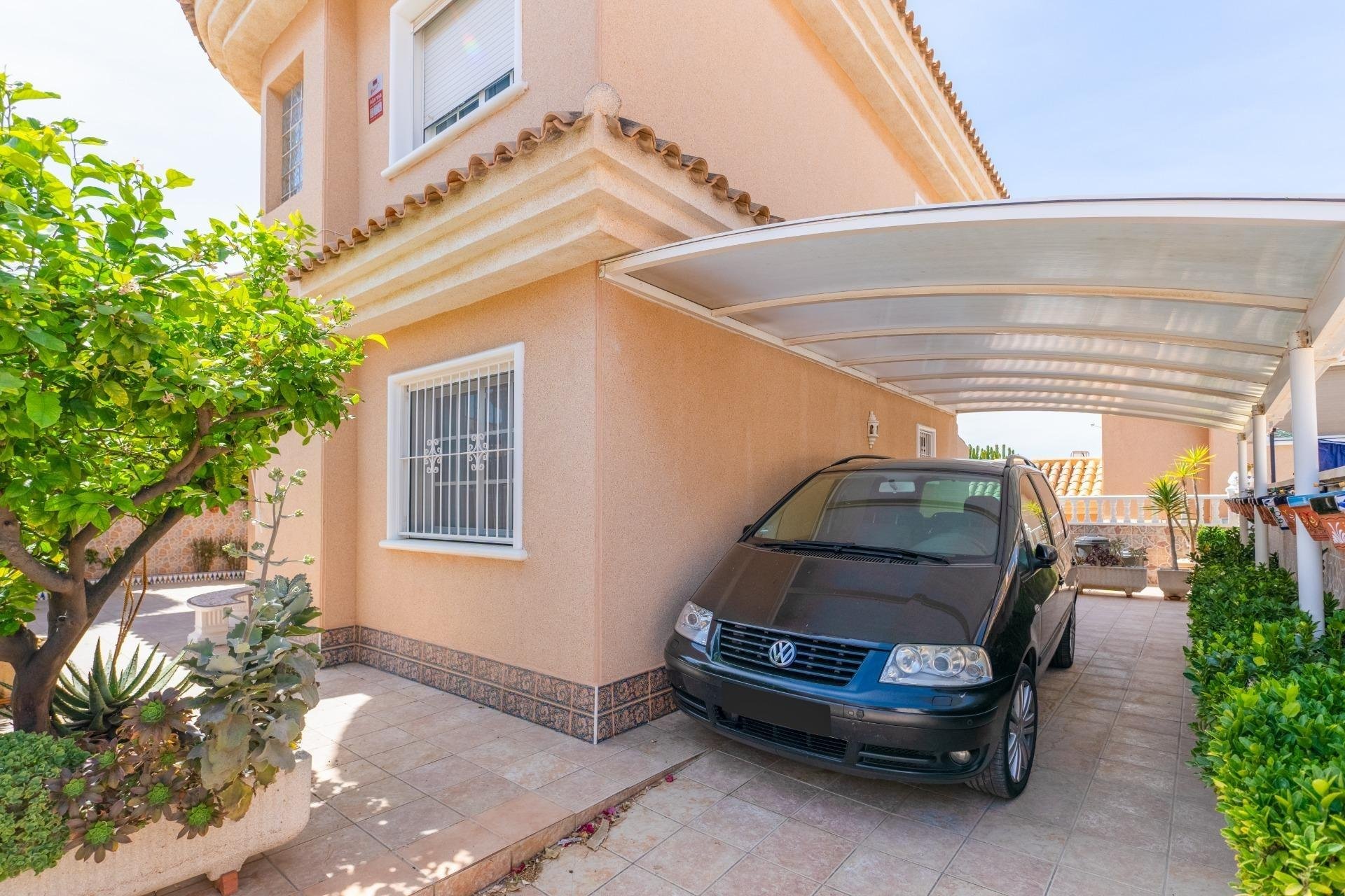 Resale - Villa - Torrevieja - Los Balcones - Los Altos del Edén