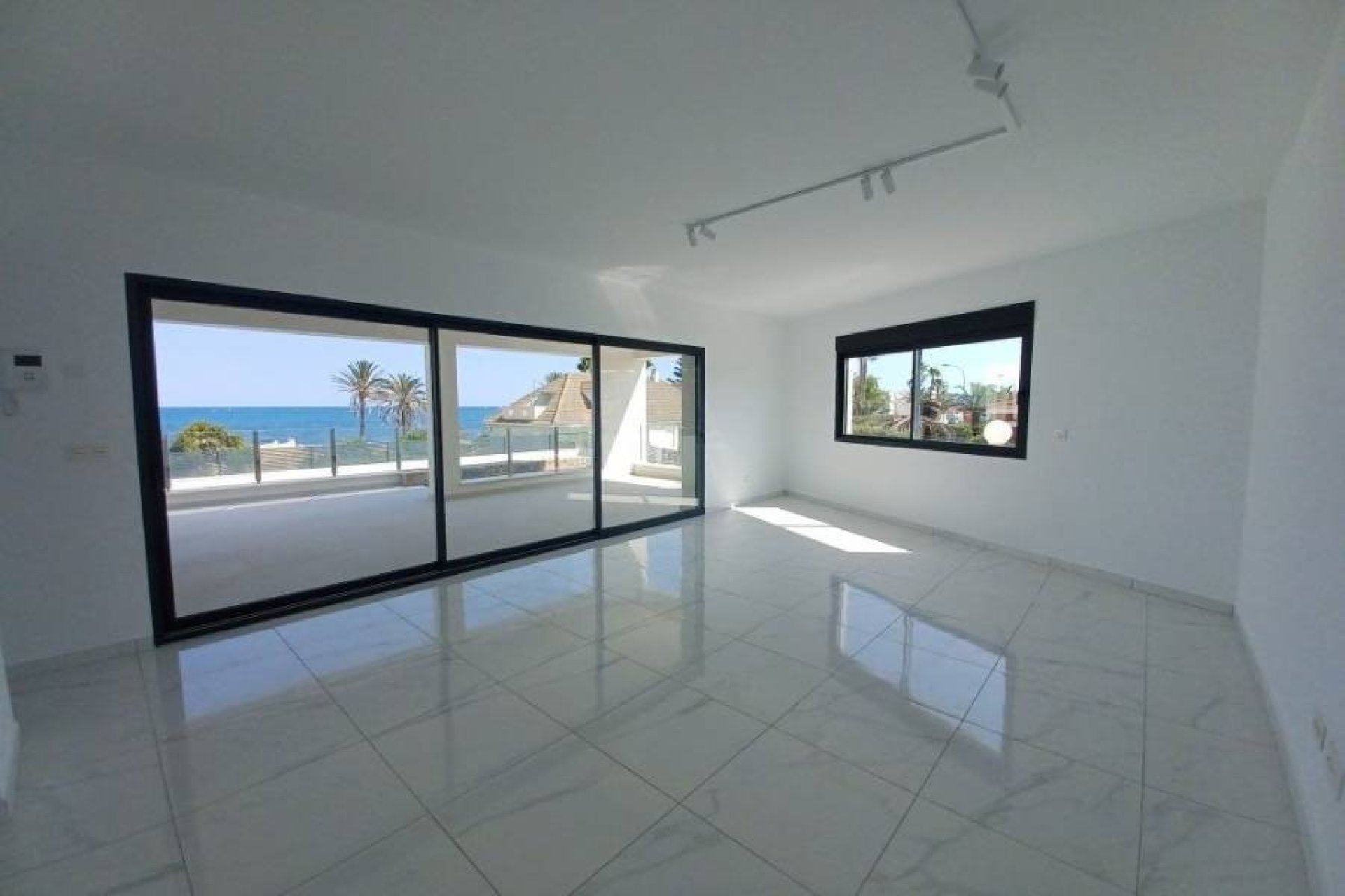 Resale - Villa - Torrevieja - Los Balcones