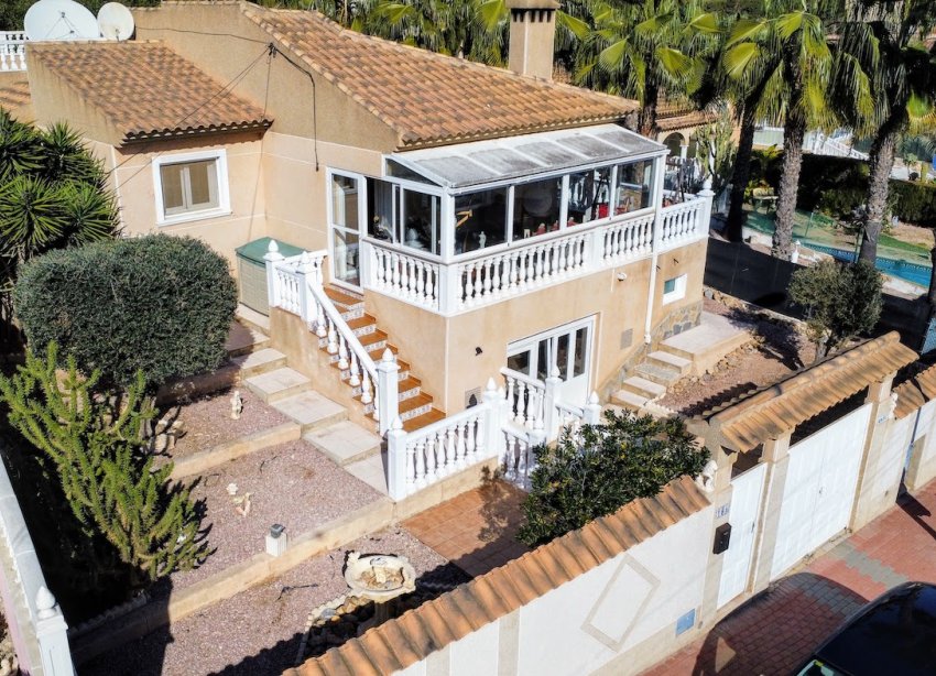 Resale - Villa - Torrevieja - Los Balcones