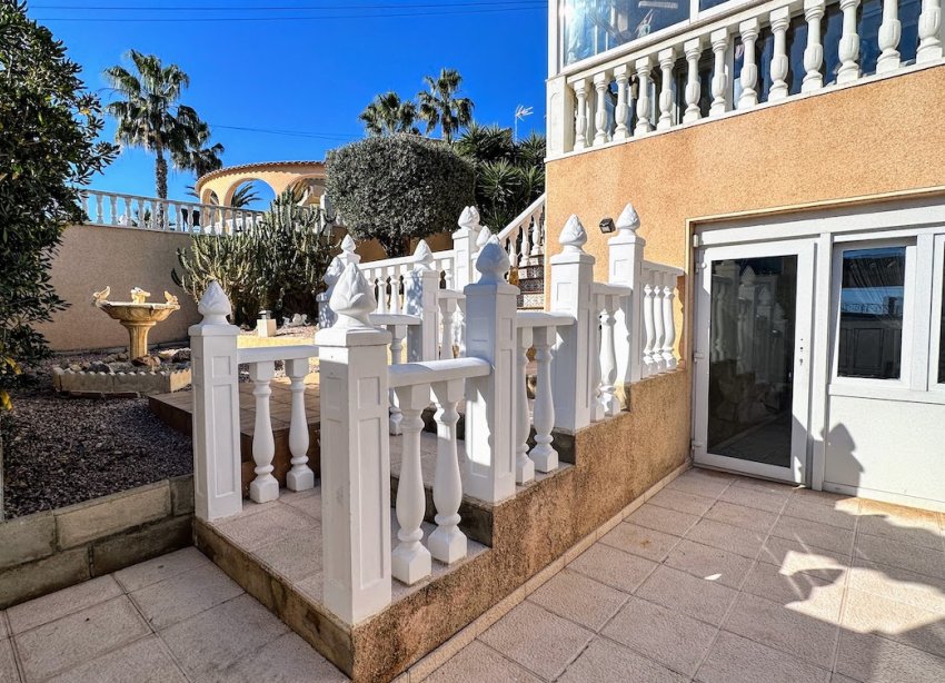 Resale - Villa - Torrevieja - Los Balcones