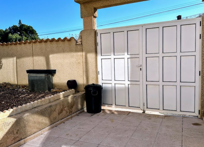 Resale - Villa - Torrevieja - Los Balcones