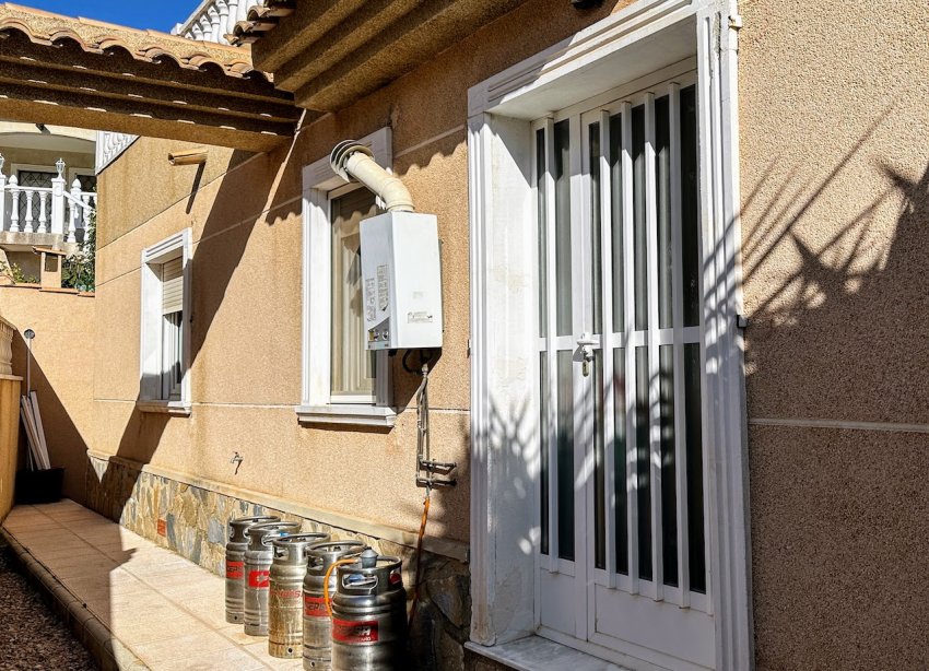 Resale - Villa - Torrevieja - Los Balcones