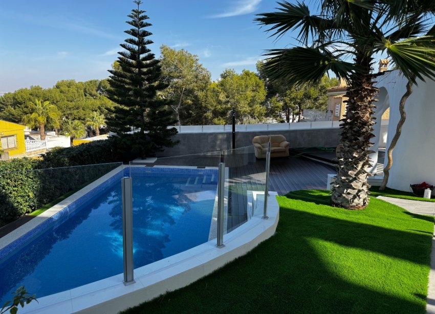 Resale - Villa - Torrevieja - Los Balcones