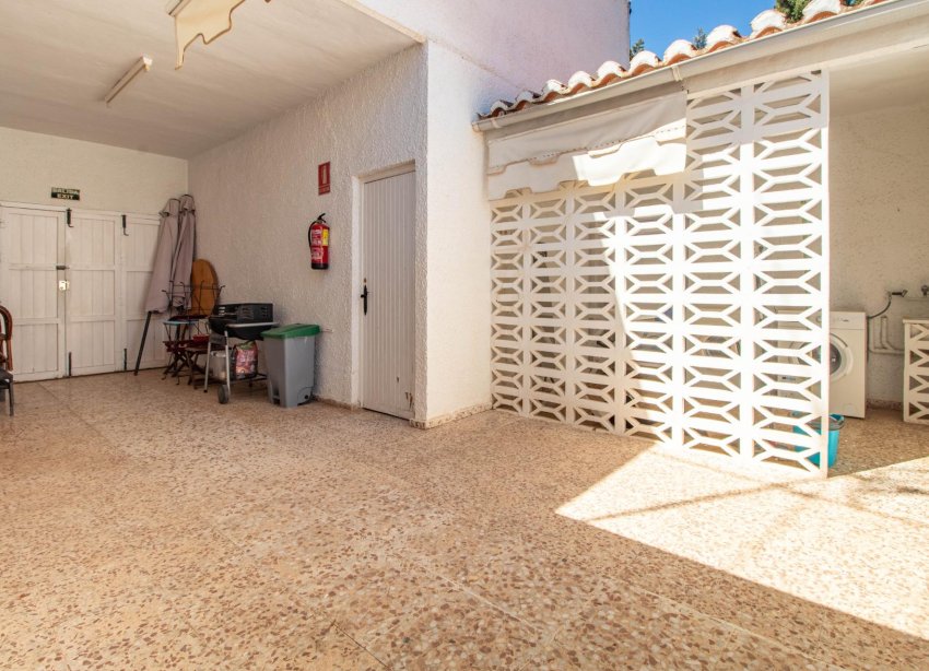 Resale - Villa - Torrevieja - Los balcones