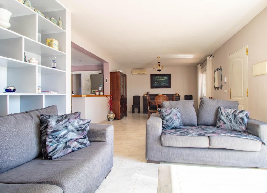 Resale - Villa - Torrevieja - Los balcones